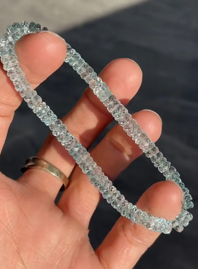 玻璃碎冰冰海蓝宝串珠手链女款