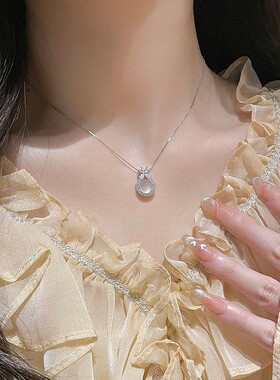 冰透蝴蝶结吊坠项链女配饰颈链