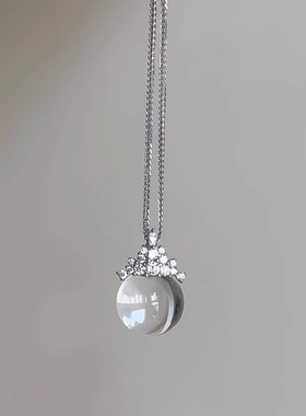 仿白水晶吊坠皇冠仿闪钻吊坠项链
