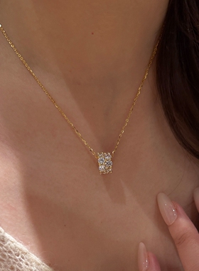 小蛮腰跑环吊坠项链女配饰高级感