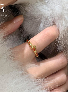 红绳金色小马戒指女高级感指环