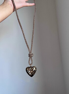 甜酷风辣妹豹纹爱心项链女配饰