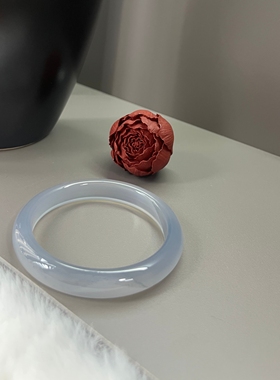 高冰蓝天然玛瑙时尚手镯细条女款正品生日礼物冰透荔枝冻玉髓轻奢