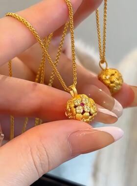 「四叶草绣球」绣花球项链拉丝镶钻古法精致项链锁骨链时尚气质款