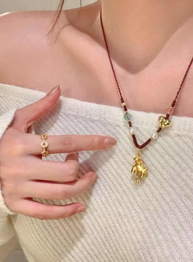 「金马献瑞,踏马迎春」金色小马编织绳串珠项链轻奢小众2025新款