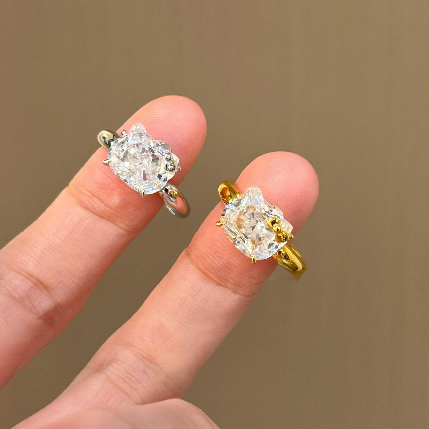 Cute KT meow large particle imitation diamond flash ring female niche design light luxury high-end open index finger ring ring