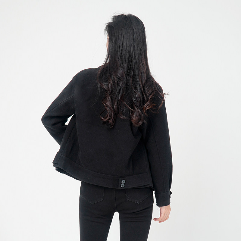 WEWE唯唯冬季新品女装减龄休闲时尚短外套个性简约新潮百搭