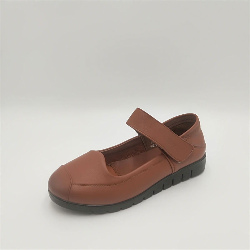 断码处理真皮女鞋牛羊皮单鞋凉鞋35码样品色差污渍瑕疵款介意勿拍