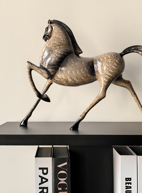 态生活复古桌面马年摆件