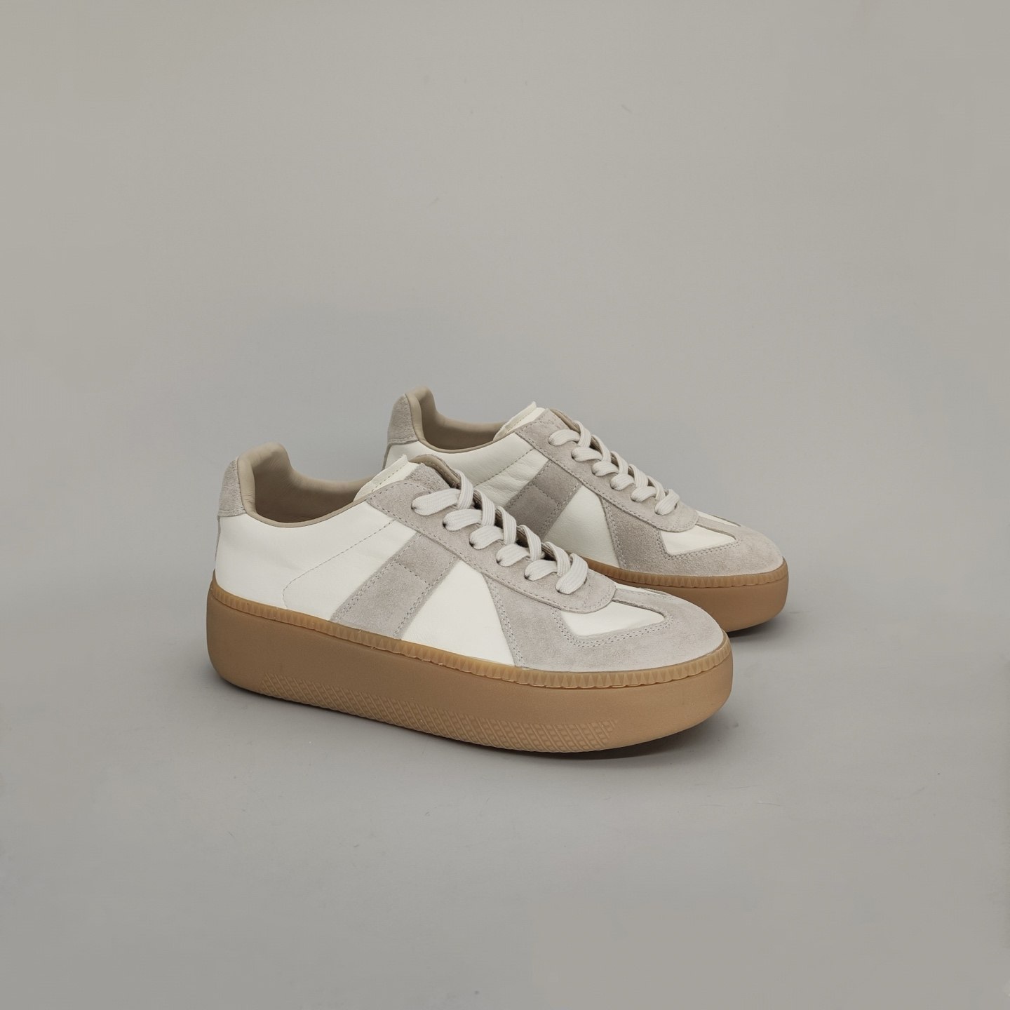 大厂品质4.5cm跟牛皮拼布面超轻便不累系带舒适百搭时尚休闲鞋女,淘宝优惠券,粉丝福利购,淘宝优惠卷