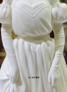 英国产Royal worcester精骨瓷手工瓷雕晚宴淑女瓷偶家居装饰摆件