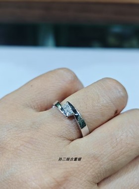 英国产Vintage珠宝18K白金镶嵌2颗公主方钻石设计款戒指独特时尚