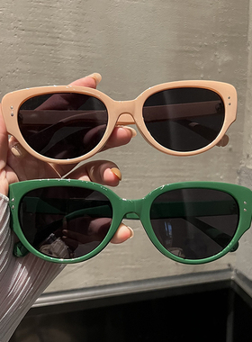 网红款复古高级白色偏光墨镜