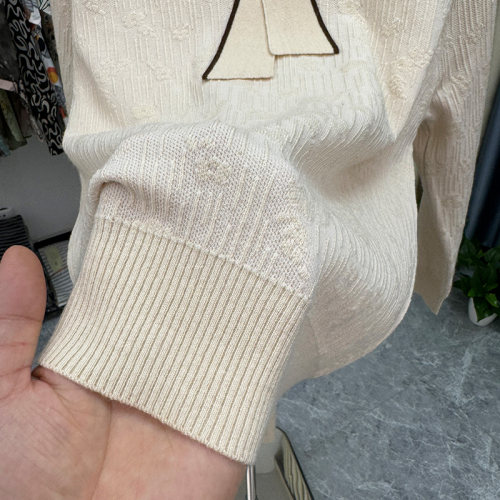 妈妈春装翻领时尚针织上衣洋气长袖T恤中老年打底衫女薄中年小衫 - 图3