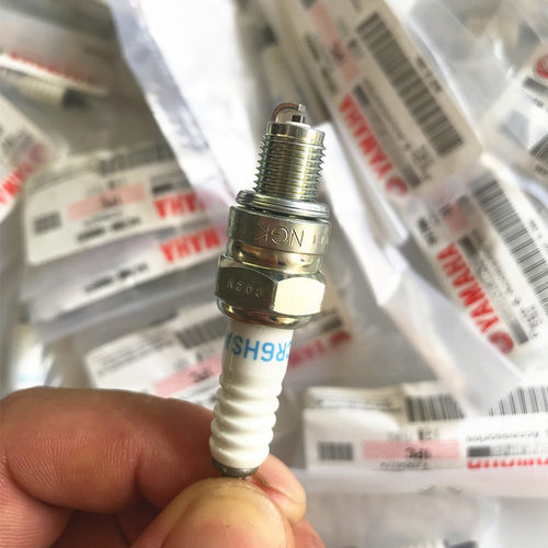 正品NGK雅马哈摩托车火花塞CR6HSA福喜100巧格i天剑125踏板车弯梁 - 图1