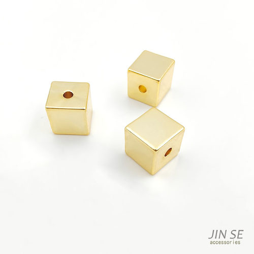 镀真金保色光面实心正方形隔珠方块珠散珠diy串手串项链饰品配件 - 图3