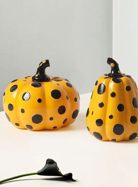 草间弥生波点南瓜艺术摆件客厅书柜玄关家居装饰品轻奢高档工艺品