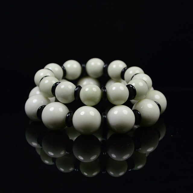The same style as Xi'an Lantian Jade Bracelet Scenic Area
