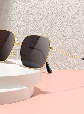 周扬清同款潮人百搭方框太阳镜