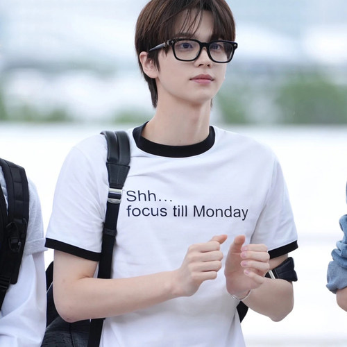 TWS申惟同款撞色短袖T恤白黑男女上衣2025新款夏t爱豆shinyu周边 - 图2