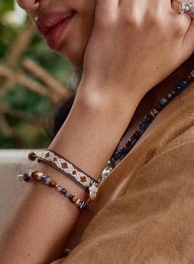 新款斯瓦山丘家龟背竹手链新中式简约气质游牧风龟背竹叶串珠手链