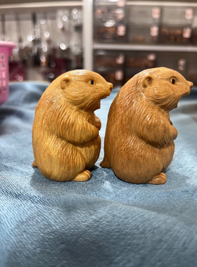还吃收你来了木雕崖柏土拨鼠手把件黄金檀摆件生肖鼠玄关装饰品