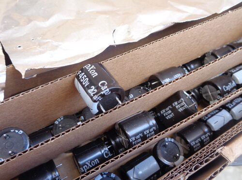 22UF 450V 台湾CAPXON电源电容 KW小体积 450V22UF 16X16 105度 - 图0