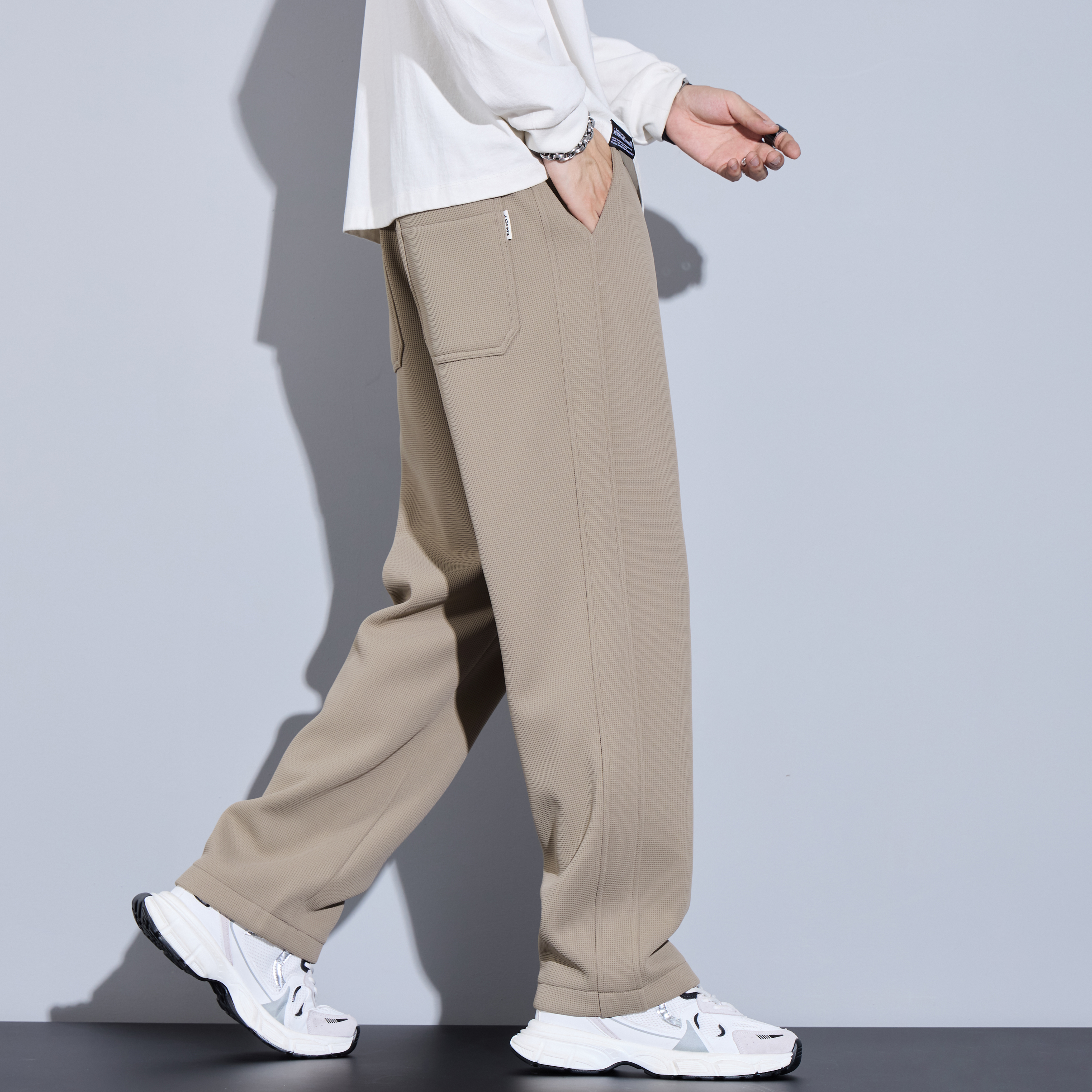 猫人秋冬季美式宽松休闲裤男加绒直筒坠感运动长裤子男士2025新款 - 图0