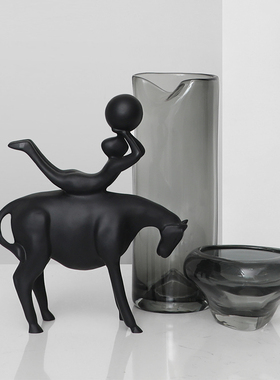 密度新中式风树脂样板间抽象动物