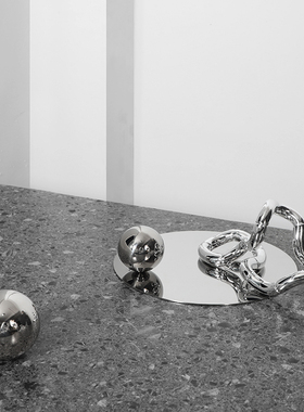 密度轻奢风电镀银色线条装饰摆件