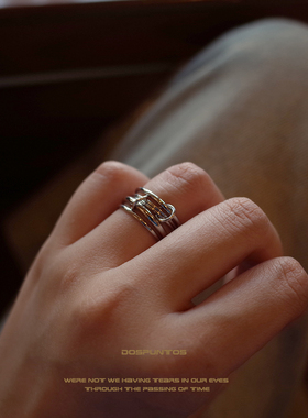 DosPuntos四层叠戴戒指