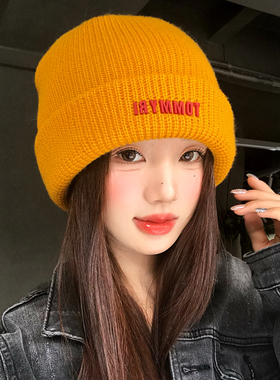 黄色字母毛线帽女秋冬季户外登山