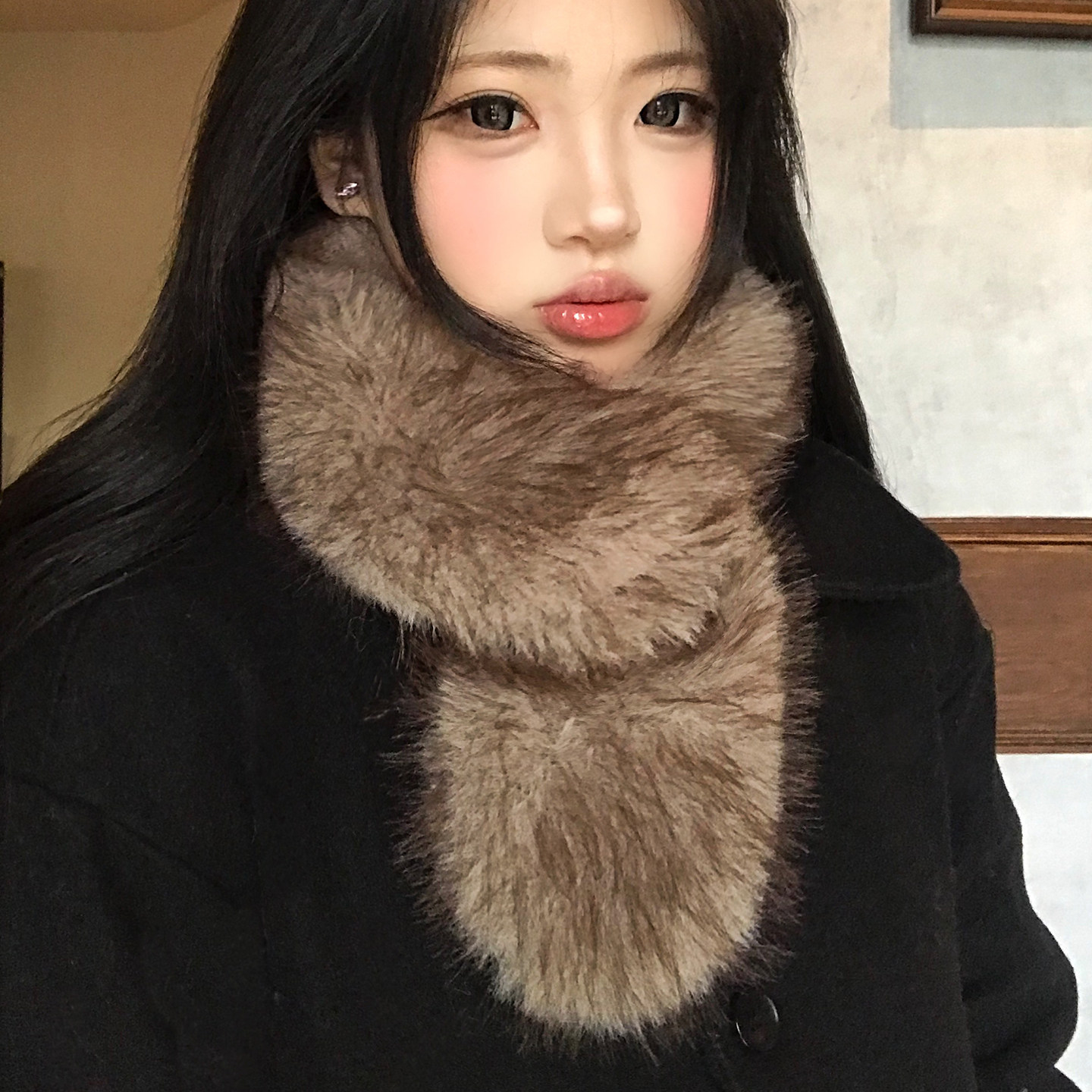 仿貂毛时髦交叉小围巾女冬季新款高级感加厚保暖防寒护颈毛领围脖,淘宝优惠券,粉丝福利购,淘宝优惠卷