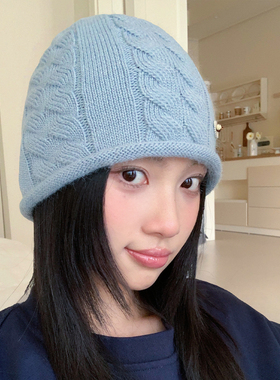 红色麻花纹卷边针织毛线帽子女