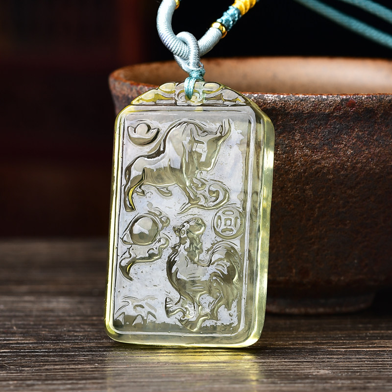 鸡生肖运势的配饰(属相鸡配饰)