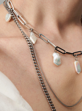 pearlona性别流动巴洛克珍珠项链