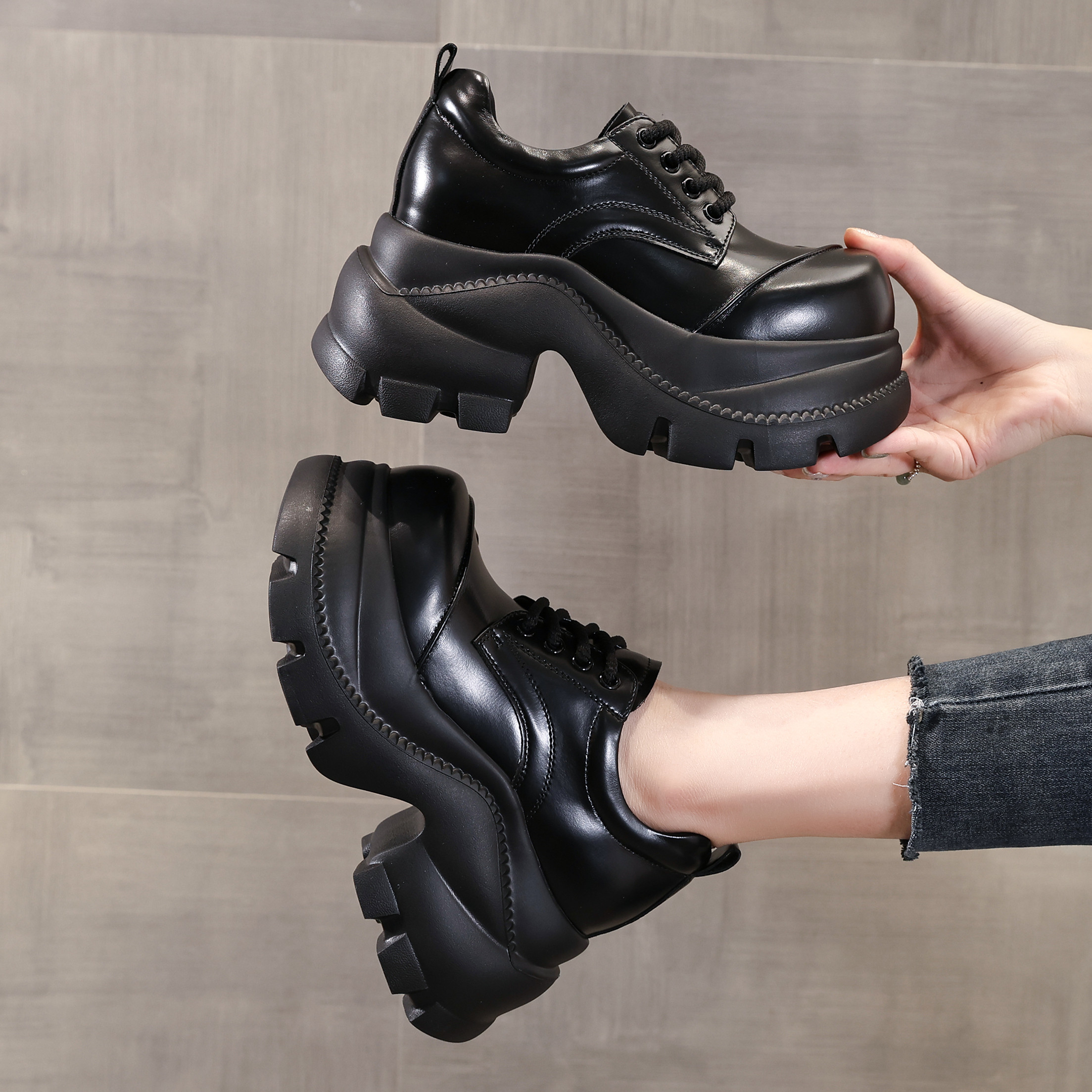 ZFCQ香港厚底内增高加绒丑萌小皮鞋女款2025秋冬保暖超高跟乐福鞋,淘宝优惠券,粉丝福利购,淘宝优惠卷