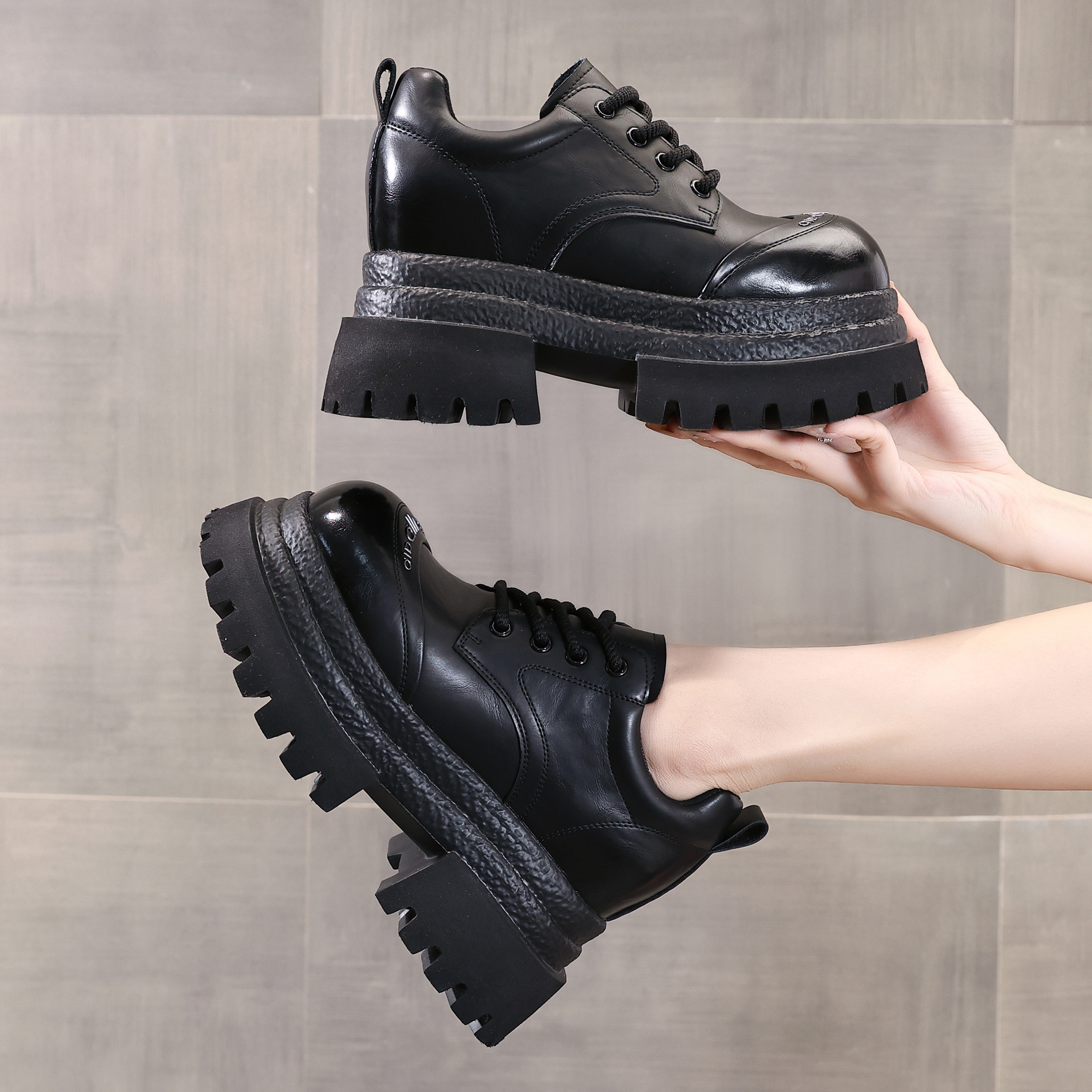 ZFCQ新款复古厚底内增高小皮鞋女真皮2025秋冬擦色松糕深口乐福鞋,淘宝优惠券,粉丝福利购,淘宝优惠卷