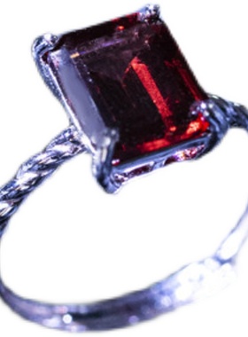 阿黛丽 方形戒指S925银女镶鸽血红色宝石石榴石戒指简约气质款式