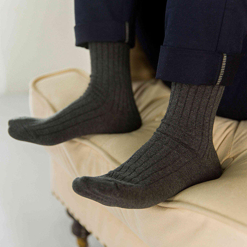 秋冬季男袜长筒百分百纯棉厚无骨缝合精梳棉简约纯色黑色白色袜子