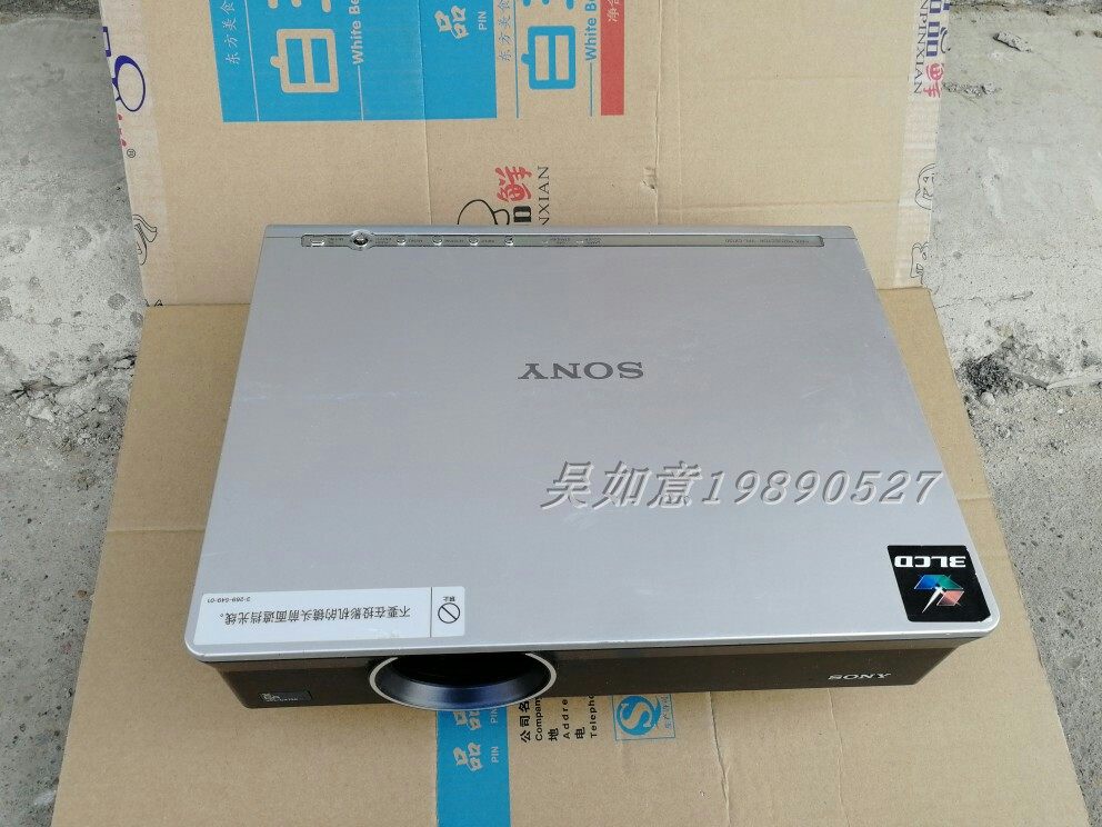 二手索尼cx130超高清1080p投影机 小意工作室总部投影机