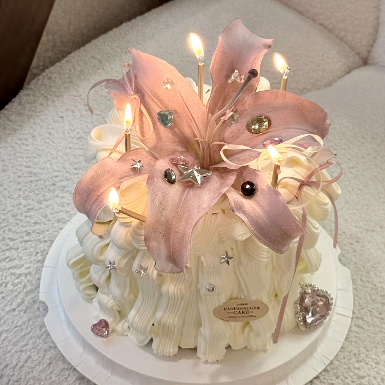 仿真百合花生日蛋糕装饰摆件蝴蝶结女孩女生女神烘焙装扮甜美风,淘宝优惠券,粉丝福利购,淘宝优惠卷