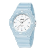 Экзамены за государственными служащими с часами мужчина и женщины младшие школьники Тенденция, простые и тихие вступительные экзамены