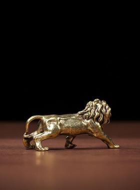 创意复古狮子摆件迷你实心雄狮手把件书房装饰办公室桌面动物茶宠