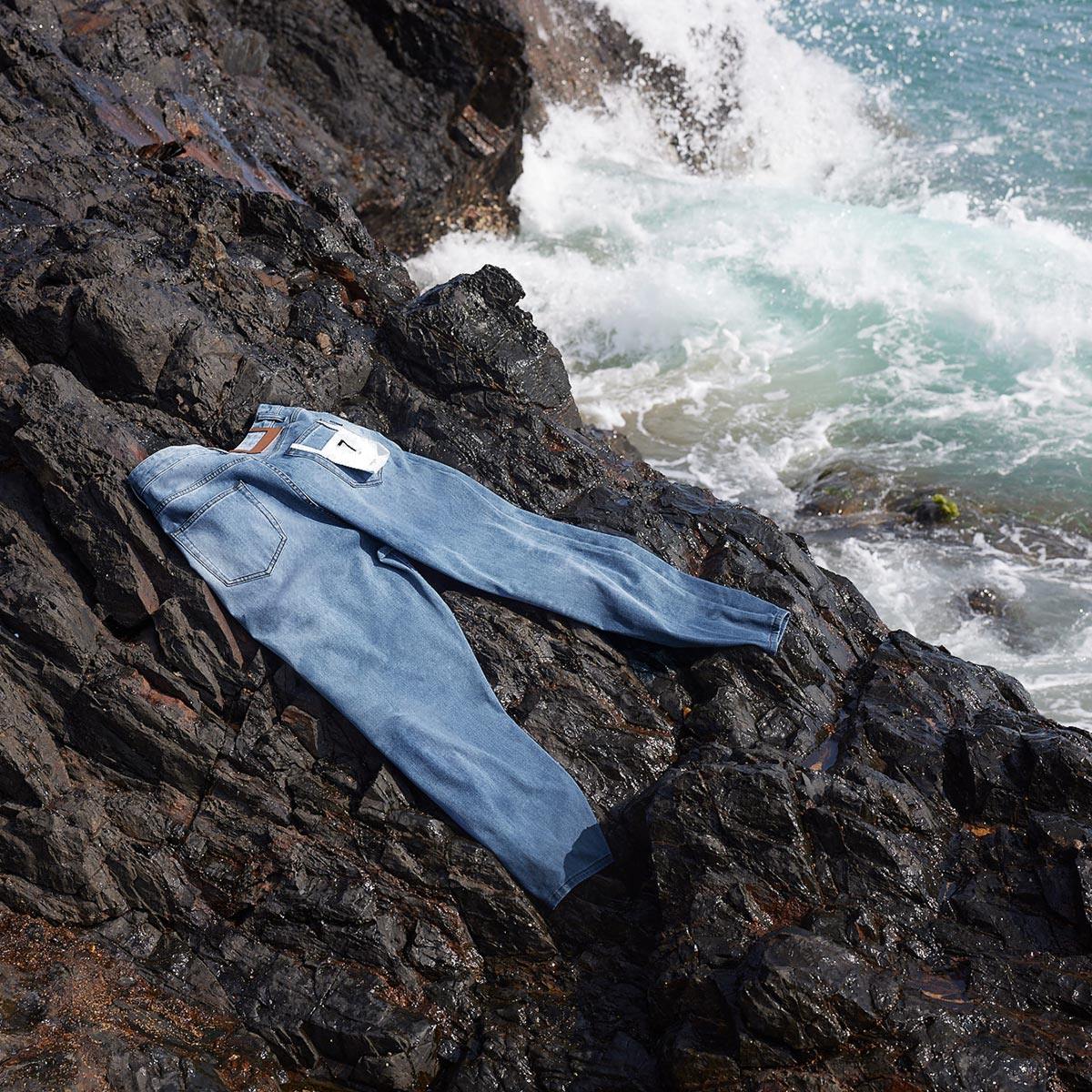  太平鸟男装牛仔裤