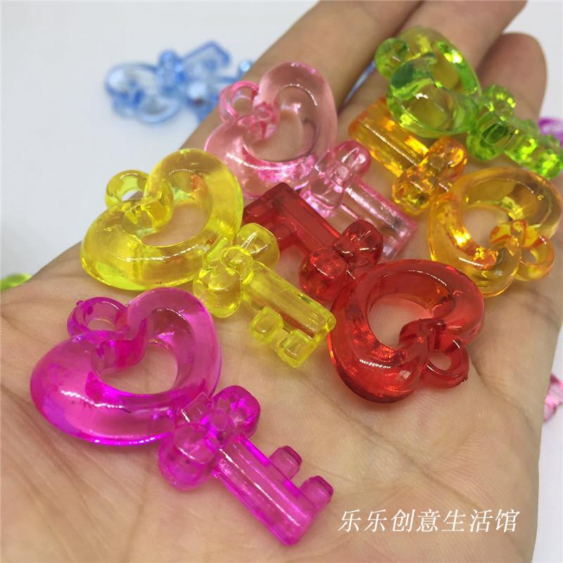 大小号玩具宝钻石亚克力彩色钥匙爱心吊坠DIY串珠塑料钥匙扣配件 - 图2