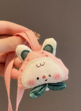 韩版卡通充棉兔子猫咪项链女高级感森系卫衣甜美吊坠简约配饰新款