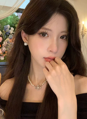 法式复古镶钻耳钉女2026年新款耳环小众设计感高级轻奢名媛风耳饰