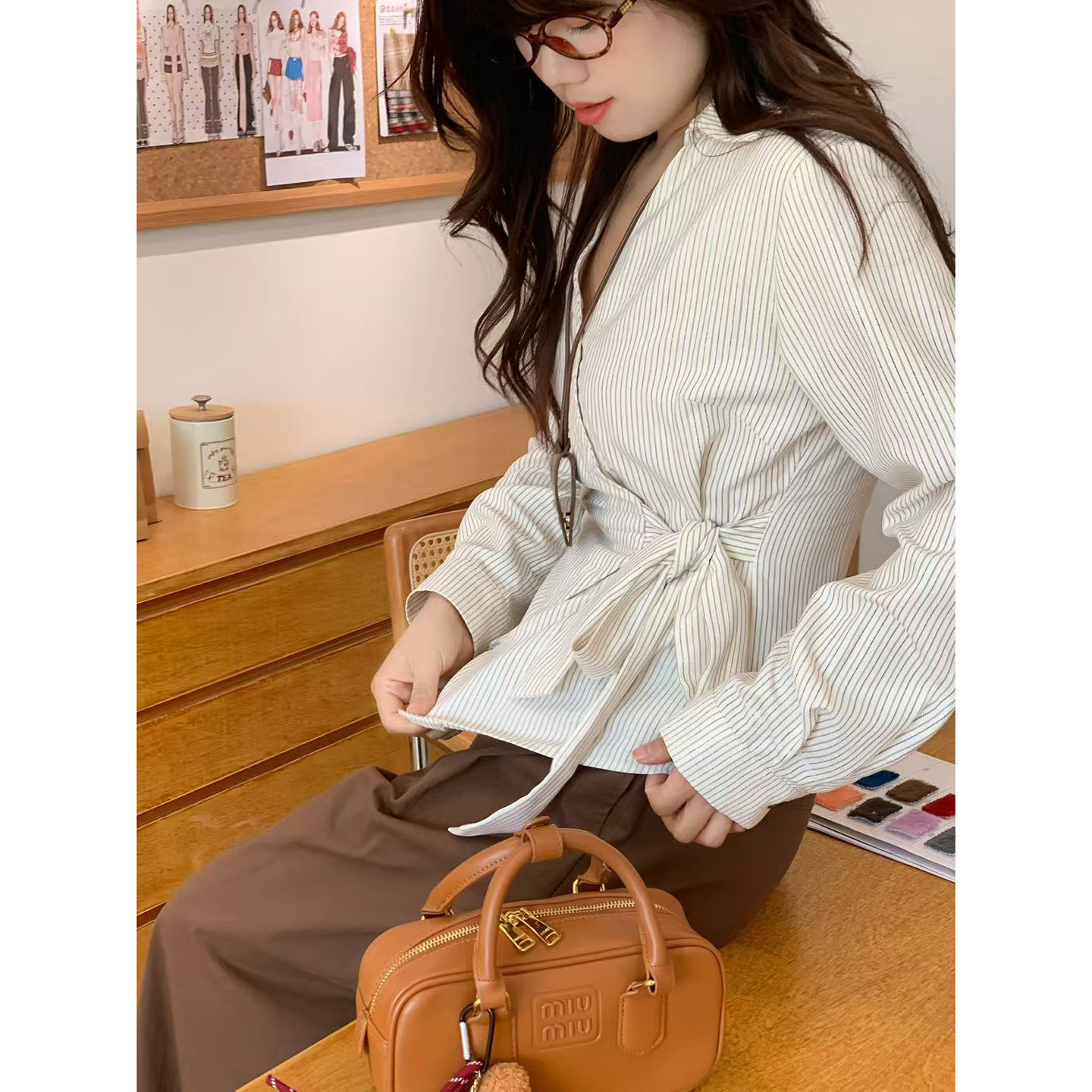 米米子微胖大码胖mm“纽约期刊”韩式修身透气系带收腰条纹衬衫秋