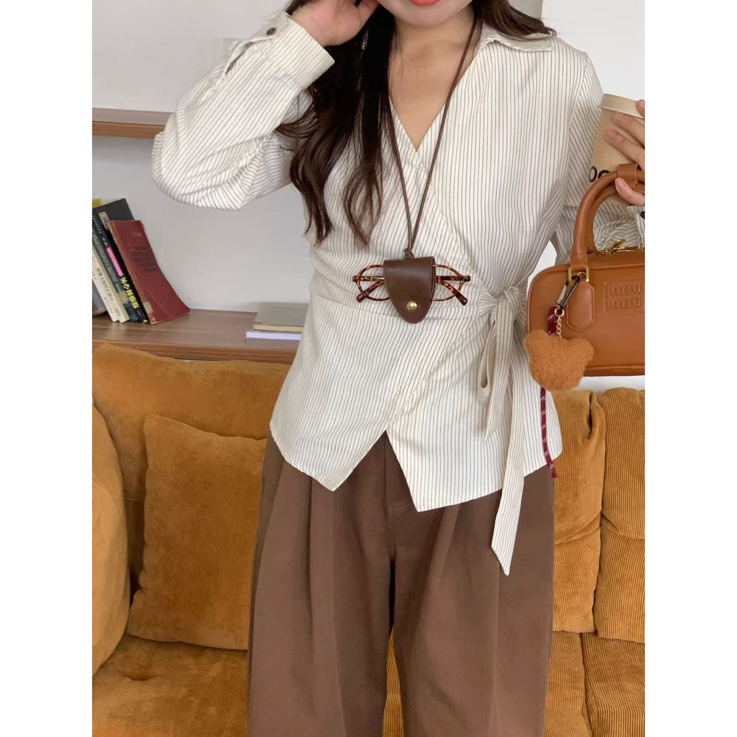 米米子微胖大码胖mm“纽约期刊”韩式修身透气系带收腰条纹衬衫秋